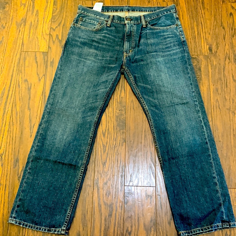 NEW WITHOUT TAG 559 Levi jean pant W36 X L30. Relaxed Straight Fit.